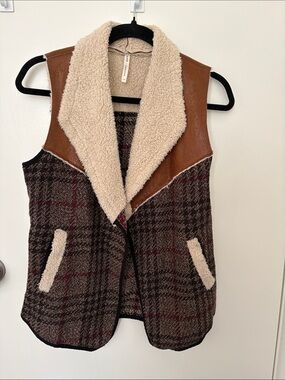 Kate Collection Brown Plaid Sherpa-Trim Vest with Tan Faux-Leather